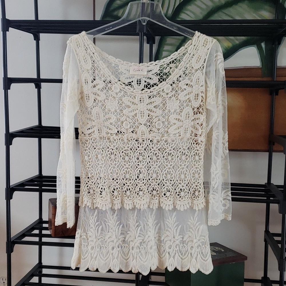 Crystal K Sheer Crochet Lace Top 7/8 Sleeve Ecru, Size M